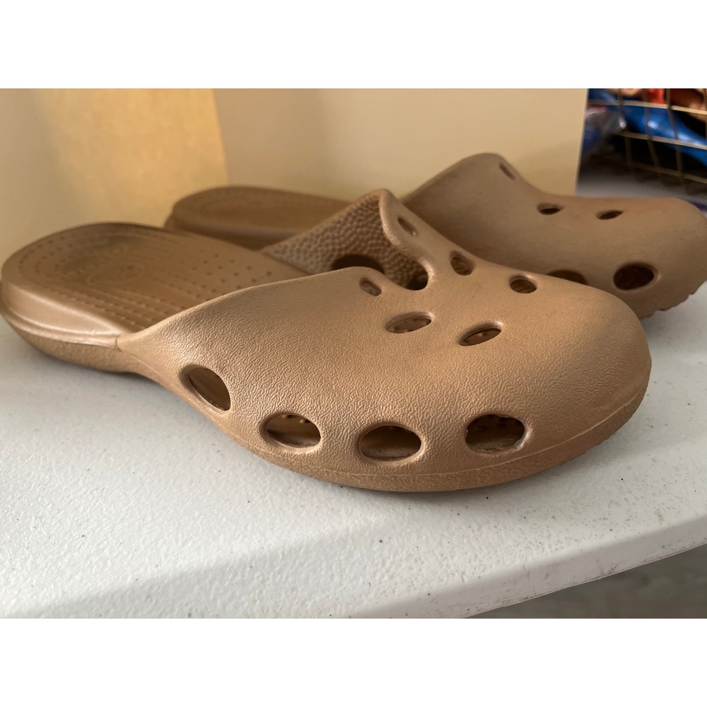 Crocs Womens Alice Work Clog Bronze Tan Metallic Slip On Mules W8 Comfort Shoes - Picture 3 of 6
